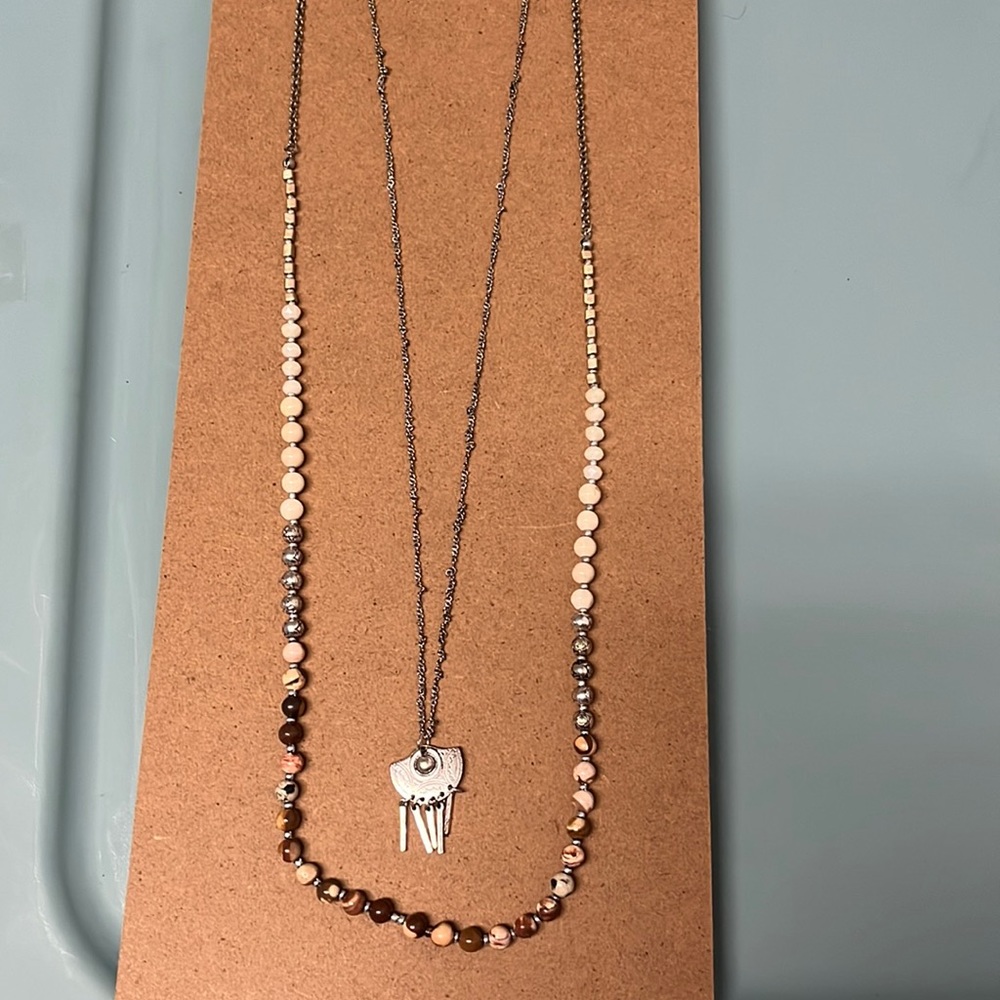 Buckle silver and beads double necklace